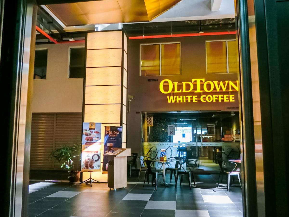 Gloria Swiss Apartment Melaka アイヤー・ケロ エクステリア 写真